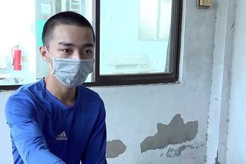 Đến 'hỗ trợ' bạn đánh nhau, không ngờ đâm nhầm bạn