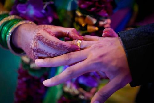 Kết hôn được 2 tháng, người đàn ông đau khổ kiện vợ và cả nhà vợ sau khi phát hiện sự thật cay đắng