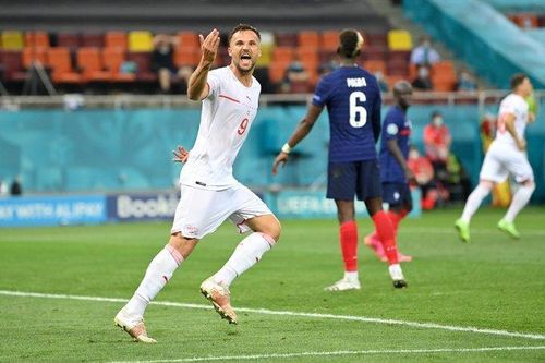 Thụy Sĩ gỡ hòa đầy cảm xúc khiến Pogba thất thần