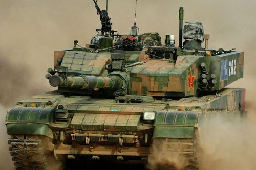 Hàng Trung Quốc lăn bánh khắp các châu lục, vị thế xe tăng Nga – Mỹ bị đe dọa