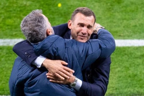 Shevchenko khóc khi Ukraine vào tứ kết Euro