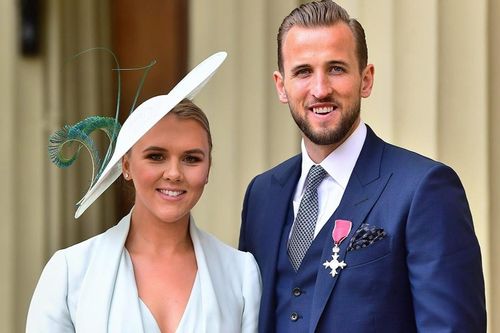 Hôn nhân hạnh phúc của tiền đạo Anh Harry Kane