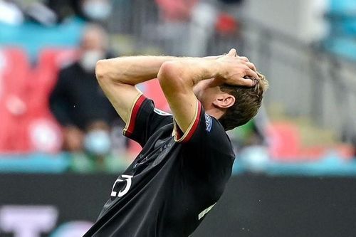 Muller: 'Pha bỏ lỡ khiến tôi đau đớn'