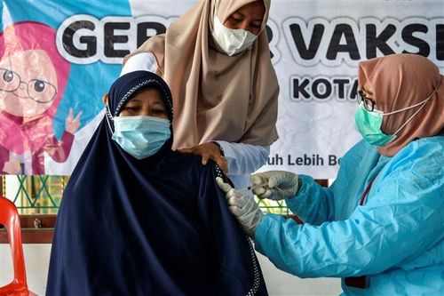 Indonesia chiếm quá nửa số ca tử vong do COVID-19 trong khu vực