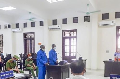 Tử hình 2 người nước ngoài vận chuyển gần 14 kg ma túy