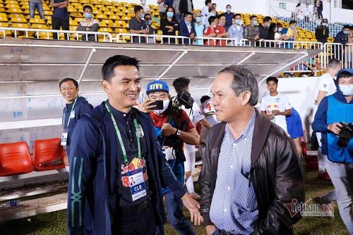 HAGL 'gả' quân ở V-League: Bầu Đức, Kiatisuk mưu đường dài