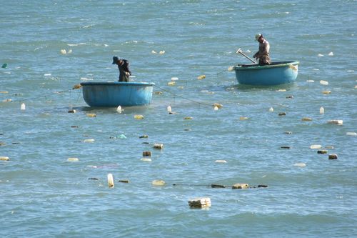 Quảng Ngãi: Một ngư dân mất tích khi đang câu mực trên biển