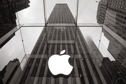 Vì sao Apple yêu cầu công nhân phải đeo camera trên người?
