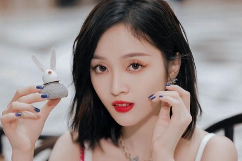 Ngô Tuyên Nghi đáp trả 'đi vào lòng đất' khi bị chê diễn xuất tệ, cần trau dồi nhiều hơn