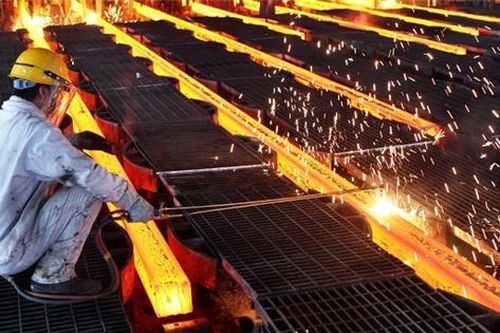 Xây dựng thêm lò cao chạy bằng than là ván cược tệ hại cho ngành thép