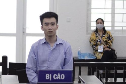 Ấm ức chuyện vợ cũ có 'tình mới', vác dao ra ngã tư đường nói chuyện