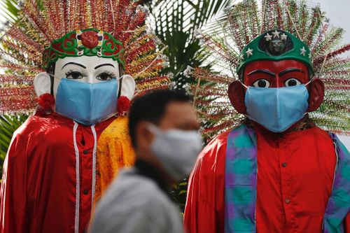 Đối mặt thảm kịch giống Ấn Độ, Indonesia tung biện pháp khẩn cấp