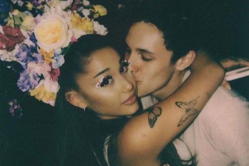 Ariana Grande lần đầu xuất hiện cùng chồng sau lễ cưới