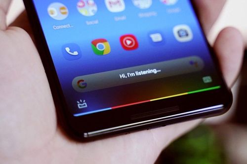 Google Assistant lén ghi âm người dùng