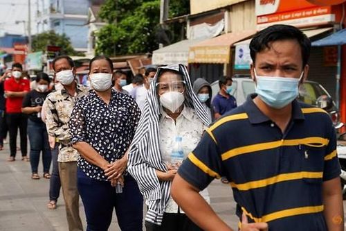 Campuchia đạt 'ranh giới đỏ' về Covid-19, ông Putin tiết lộ loại vắc xin đã dùng
