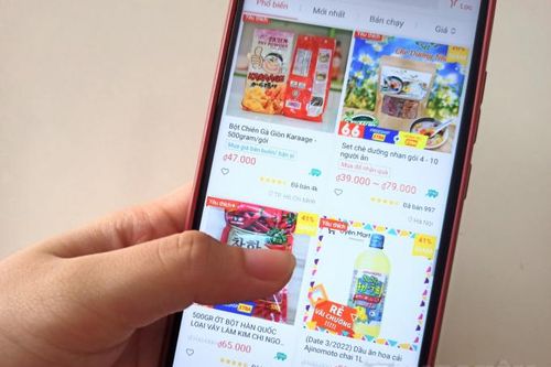 4 nhóm khách hàng chính thường xuyên mua sắm trên 'chợ online' giữa đại dịch Covid-19