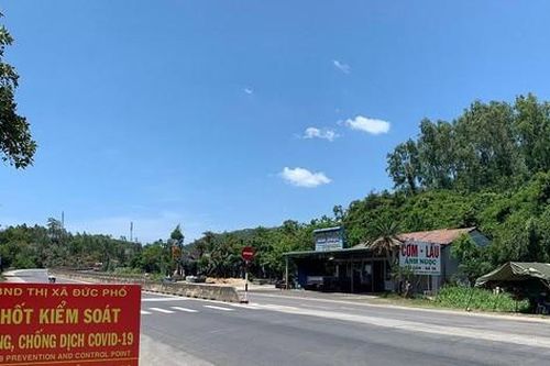 Xin ra ngoài... mua ma túy mang vào khu vực phong tỏa để sử dụng