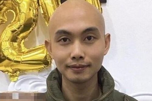 Gia chủ ngỡ ngàng khi người quen xin tá túc bị công an dẫn đi