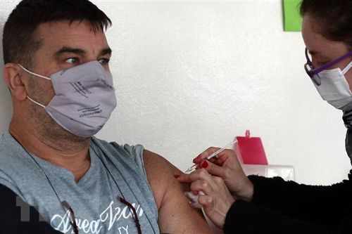 Vaccine Sputnik V hiệu quả với biến thể SARS-CoV-2 ở Argentina