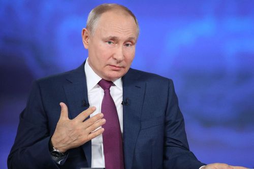 Tổng thống Putin tiết lộ đã được tiêm vaccine Sputnik V