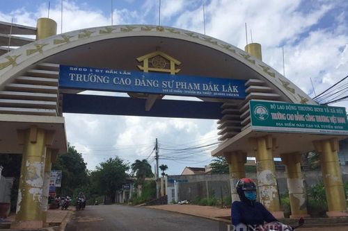 Hiệu trưởng và kế toán lập khống hồ sơ 'bòn rút' của trường gần 2 tỷ đồng trước khi nghỉ hưu