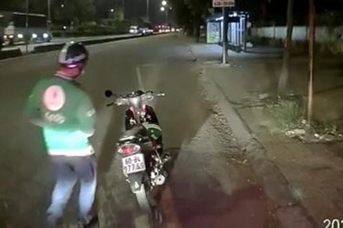 Bắt tên trộm mặc áo xe ôm công nghệ