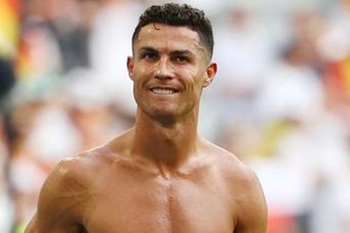 Ronaldo không rời Juventus