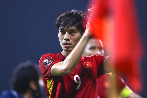 Văn Toàn và ký ức đối đầu Takumi Minamino 7 năm trước