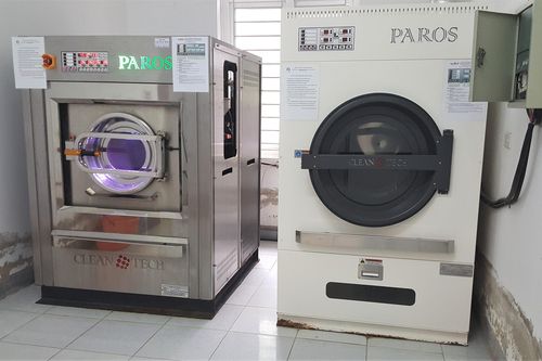 Nâng giá thiết bị y tế, 2 cựu lãnh đạo công ty thẩm định bị khởi tố