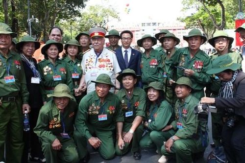Nhớ anh Kostas Nguyễn Văn Lập
