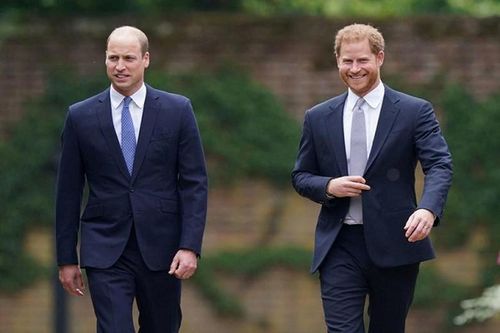 Bằng chứng anh em Hoàng tử William - Harry 'gương vỡ lại lành'?