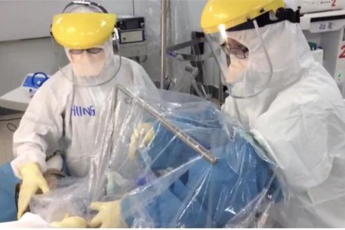 Nhiều bệnh nhân mắc Covid-19 chuyển nặng nhanh, TP Hồ Chí Minh ra công văn khẩn