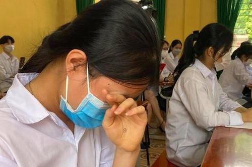 Buổi chia ly đặc biệt trong mùa dịch của sĩ tử trước kỳ thi