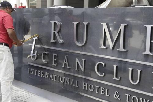 Công ty của ông Donald Trump tổn thất gì khi bị cáo buộc hình sự