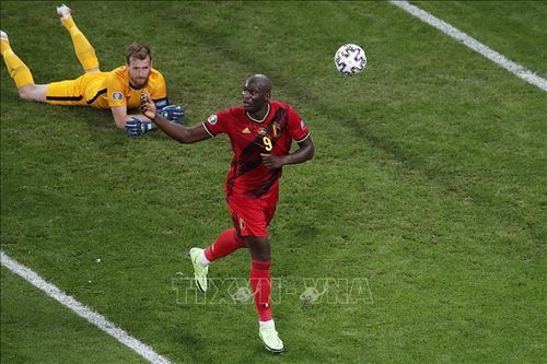 EURO 2020: Báo cáo về hệ thống VAR và công tác trọng tài