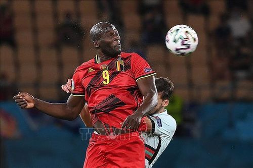 HLV Roberto Martinez đặt cược cho Lukaku và De Bruyne về danh hiệu Quả bóng vàng