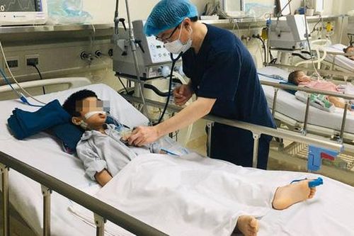 Trẻ nguy kịch do viêm não Nhật Bản dù đã tiêm vaccine