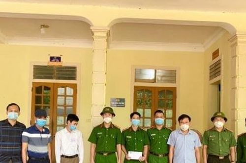 Nghệ An: Tiếp nhận 60 tỷ đồng ủng hộ phòng, chống COVID-19