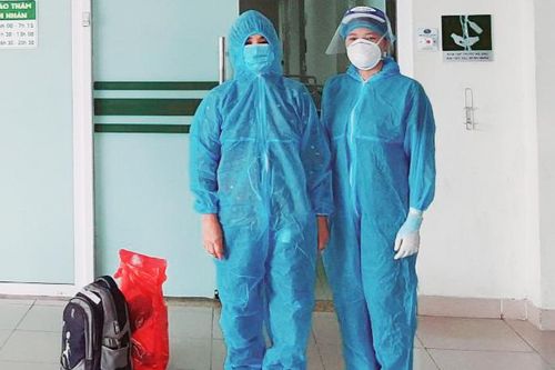 Thêm 2 bệnh nhân mắc Covid-19 nguy kịch được xuất viện
