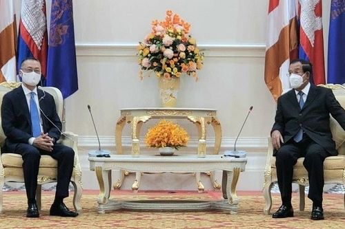 Đại sứ Vũ Quang Minh chào từ biệt Thủ tướng Campuchia Hun Sen