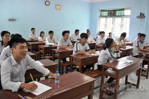 Dịch Covid-19 lan rộng, Đồng Tháp cho nhiều địa phương tổ chức thi THPT đợt 2