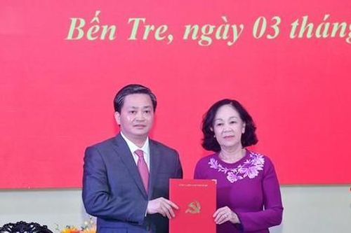 Bộ Chính trị chỉ định Chủ tịch VietinBank giữ chức Bí thư Tỉnh ủy Bến Tre