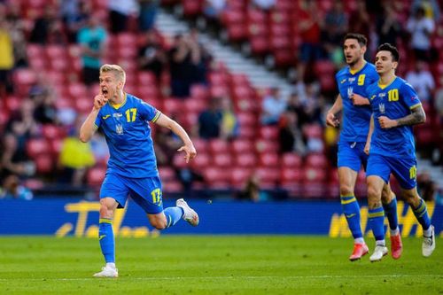 Zinchenko: Từ bom đạn đến người hùng Ukraine
