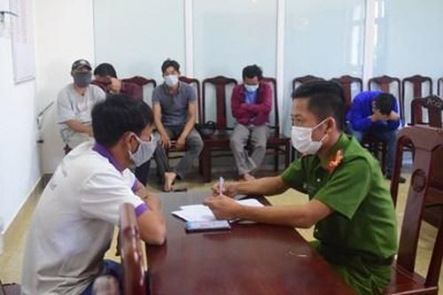 Thừa Thiên Huế triệt phá thêm tụ điểm cá độ bóng đá hơn 1,5 tỉ đồng
