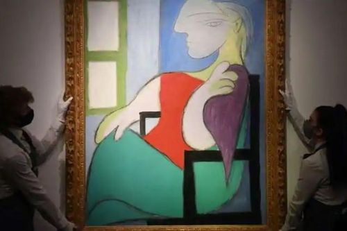 Bức họa 'Người phụ nữ ngồi bên cửa sổ' của Picasso được bán với giá 103,4 triệu USD
