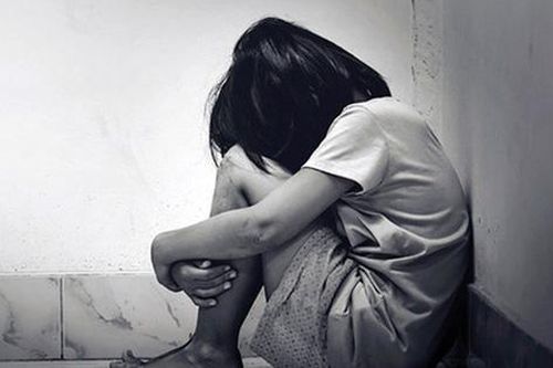 Nghi vấn bé gái 13 tuổi ở Quảng Ninh bị người quen hiếp dâm