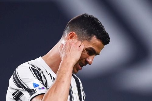 Ronaldo có vấn đề với đồng đội