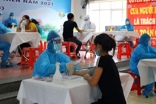 Trong tháng 7, khám và phân loại sẵn đối tượng được tiêm chủng