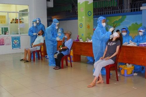 TP Hồ Chí Minh thay đổi quy trình xét nghiệm và điều tra truy vết