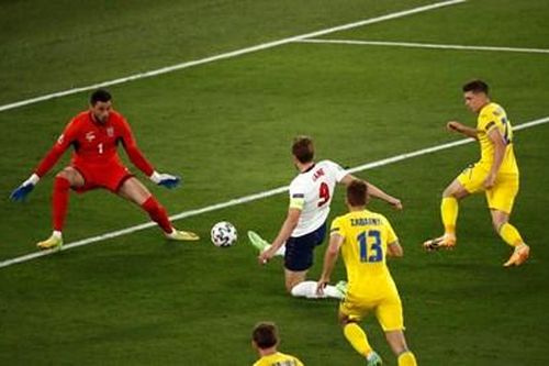Anh 4 - 0 Ukraine: 'Tam sư' thị uy sức mạnh